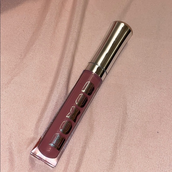 Buxom Other - Buxom “Dolly” full on lip polish Buxom Other - Buxom “Dolly” full on lip polish